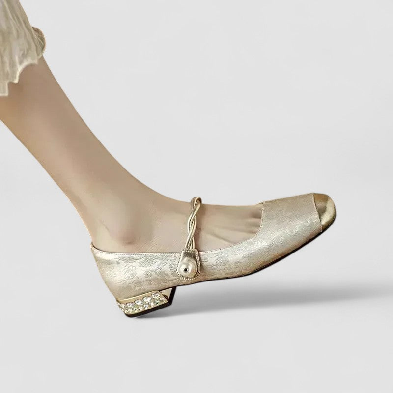 Margot | Women's Vintage Orthopedic Mary Janes with Low Heel